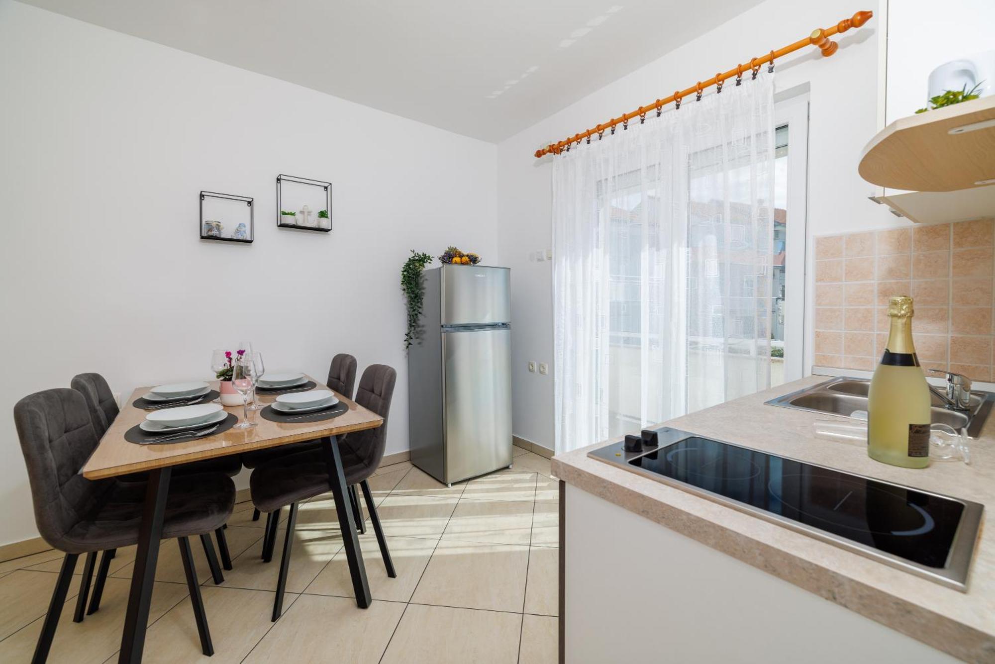 Apartments Maja Dramalj Exteriör bild
